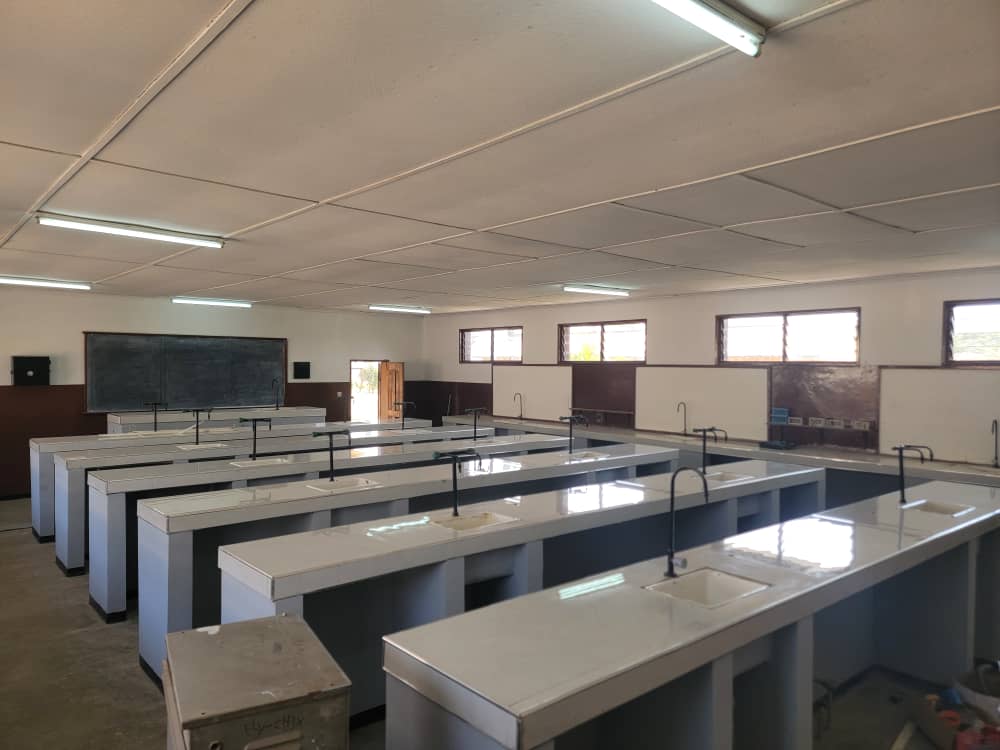 BIOLOGY LABORATORY